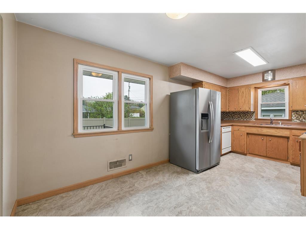 1765 Galtier Street Roseville MN 55113 7058941 image8