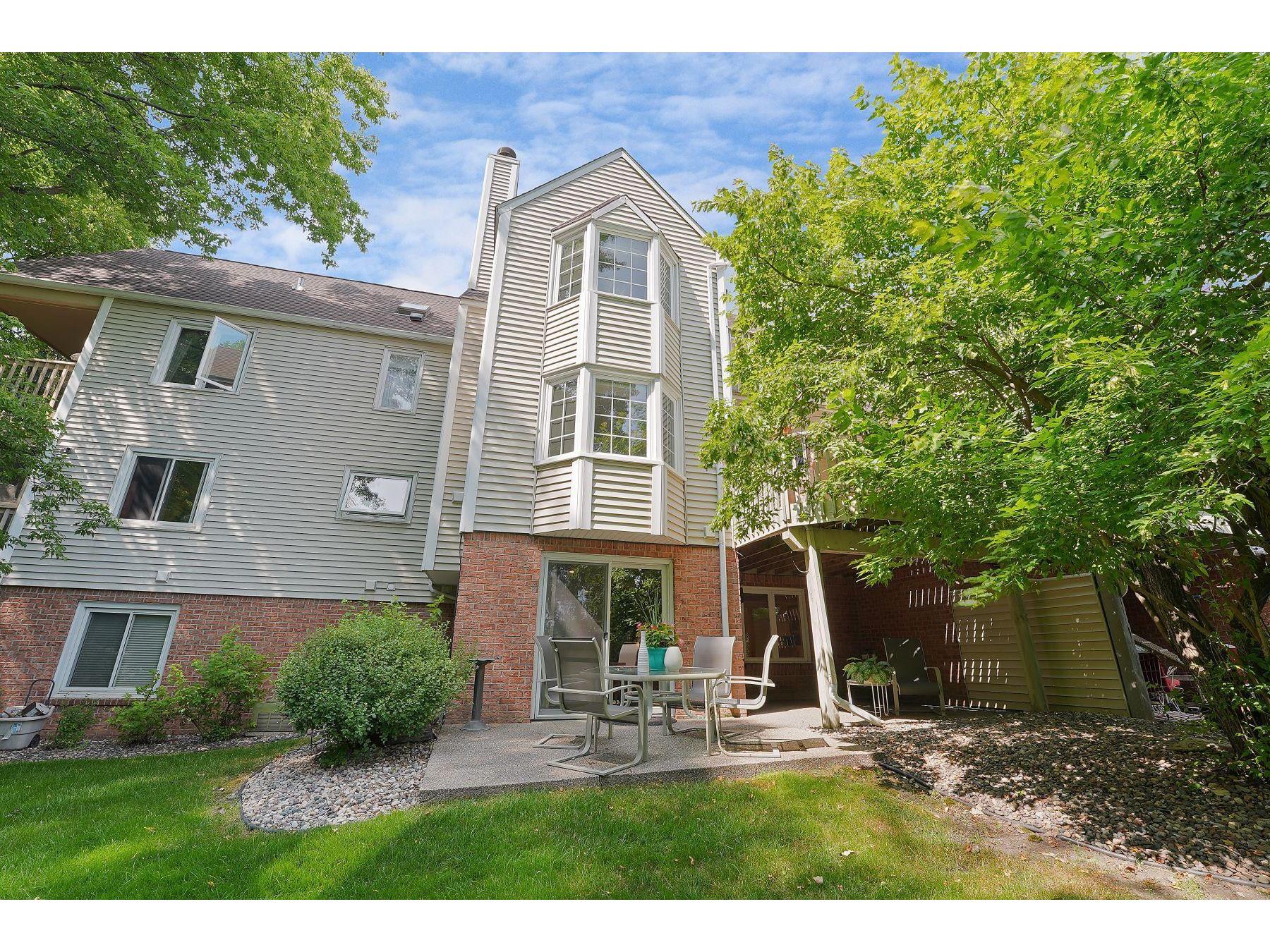 17661 Southridge Court, MN, 55345 MLS 6012136 Edina Realty