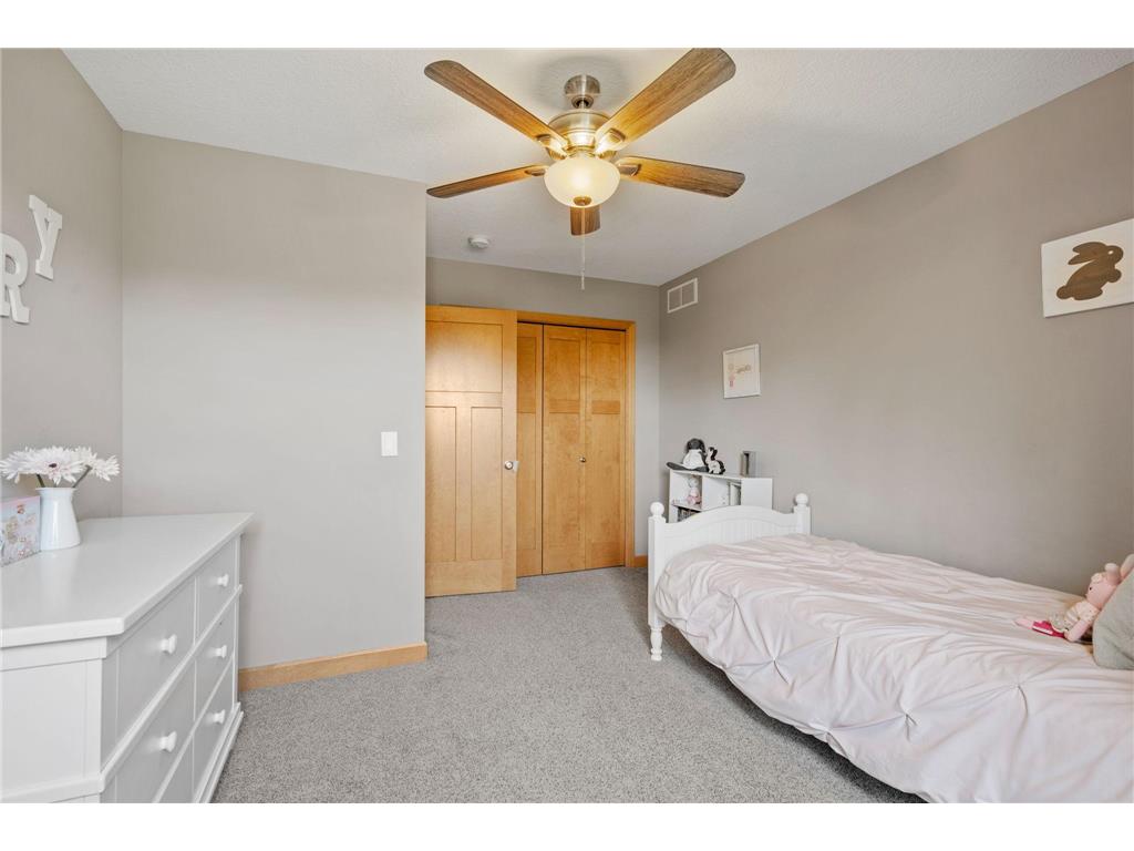 17662 Hayes Avenue Lakeville MN 55044 7081876 image32
