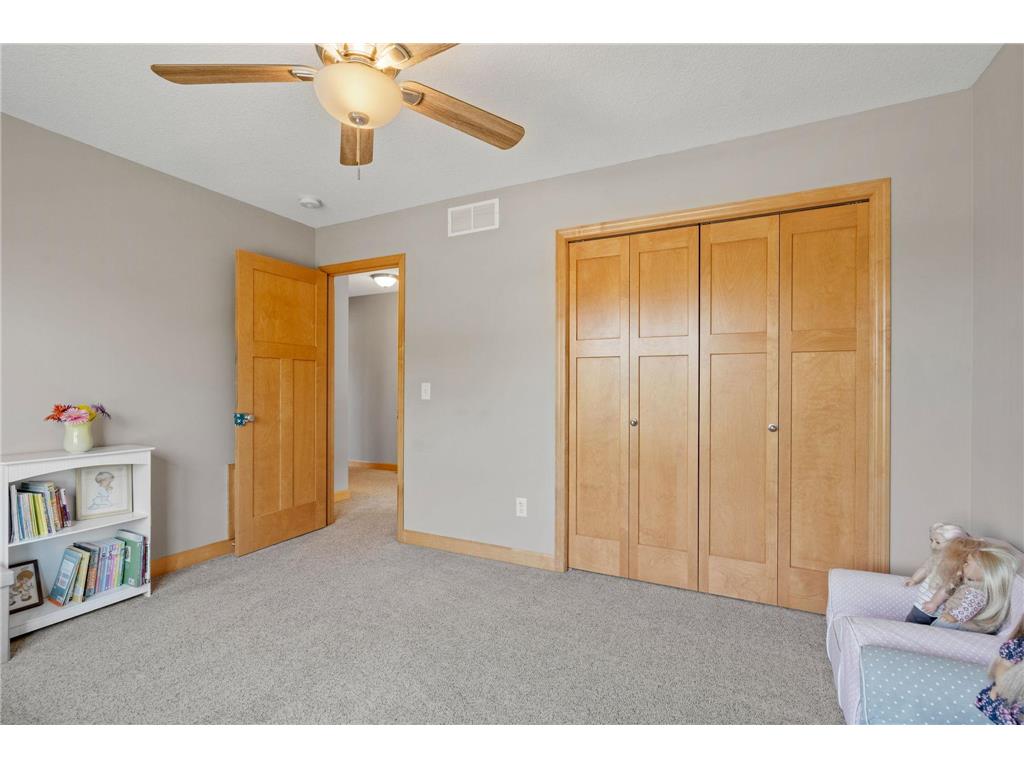 17662 Hayes Avenue Lakeville MN 55044 7081876 image34