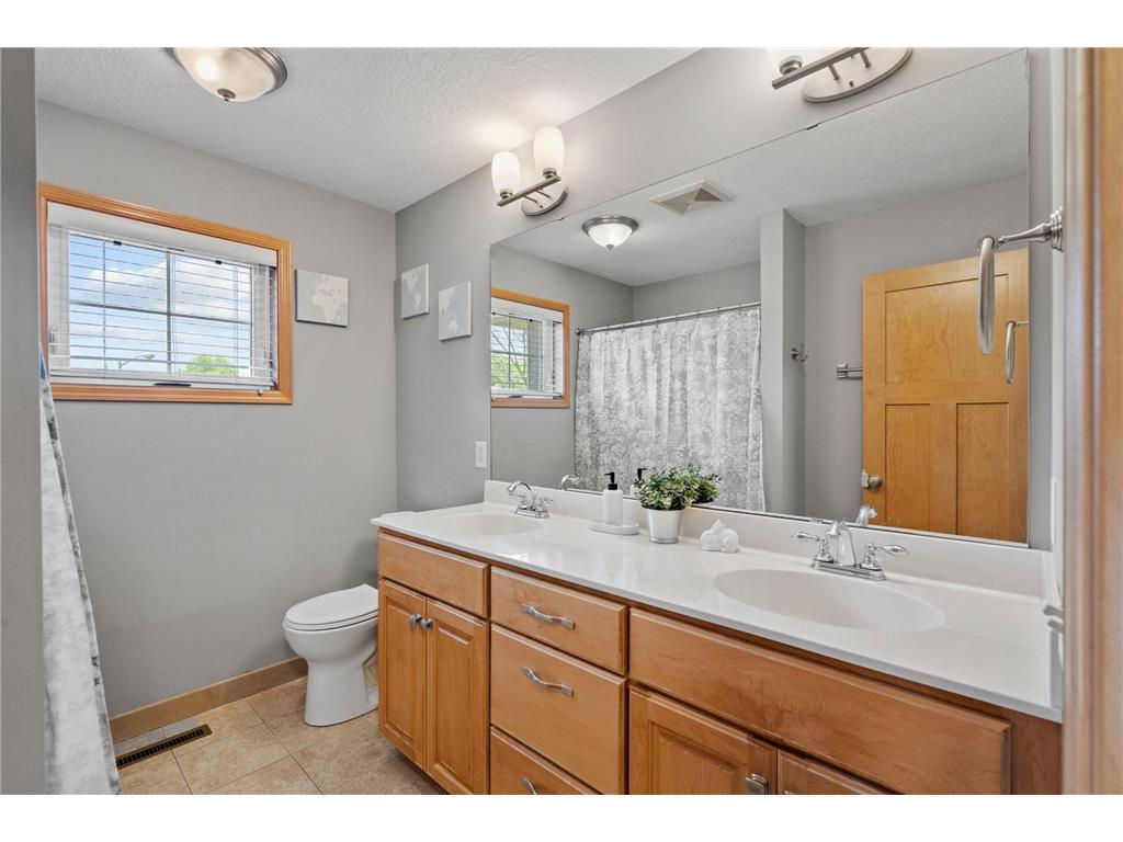 17662 Hayes Avenue Lakeville MN 55044 7081876 image35