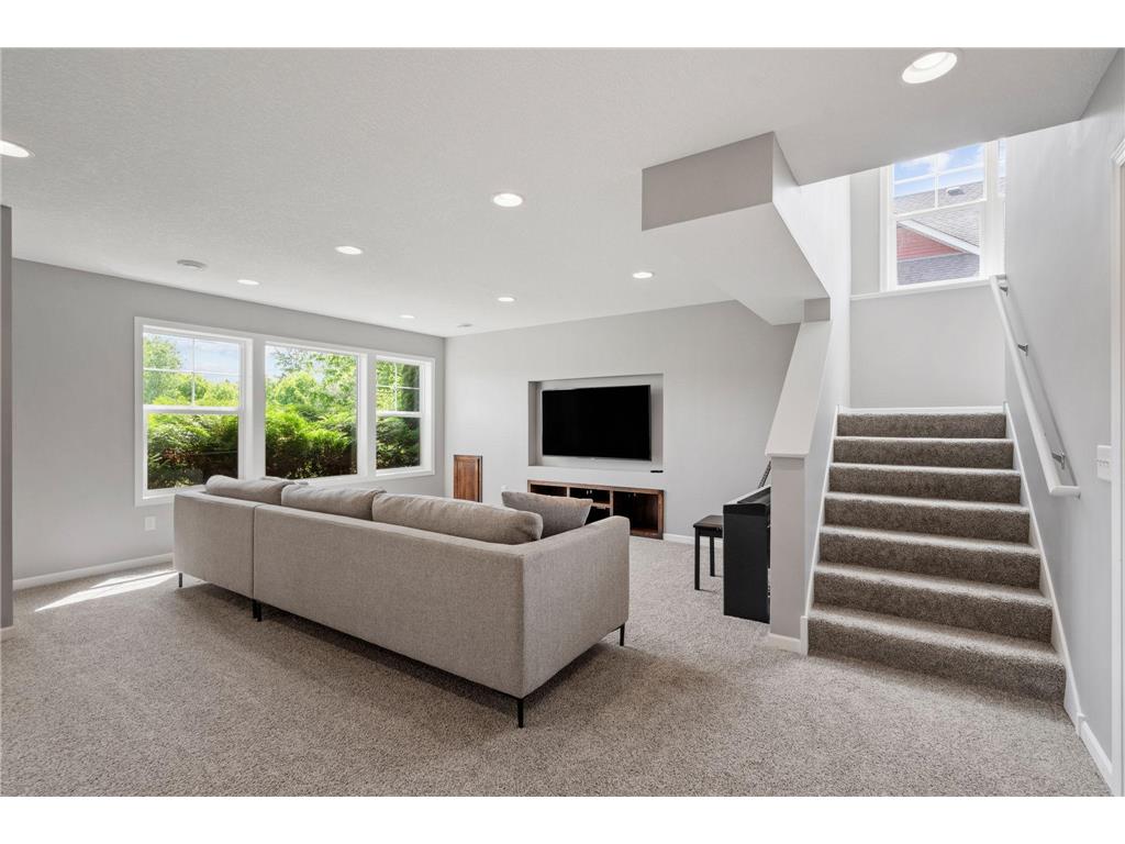 17662 Hayes Avenue Lakeville MN 55044 7081876 image36