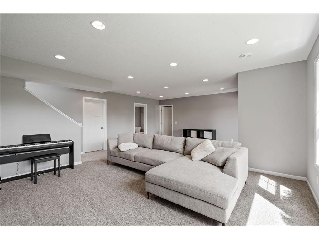 17662 Hayes Avenue Lakeville MN 55044 7081876 image37