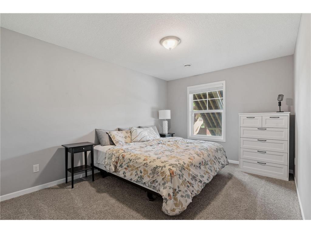17662 Hayes Avenue Lakeville MN 55044 7081876 image40