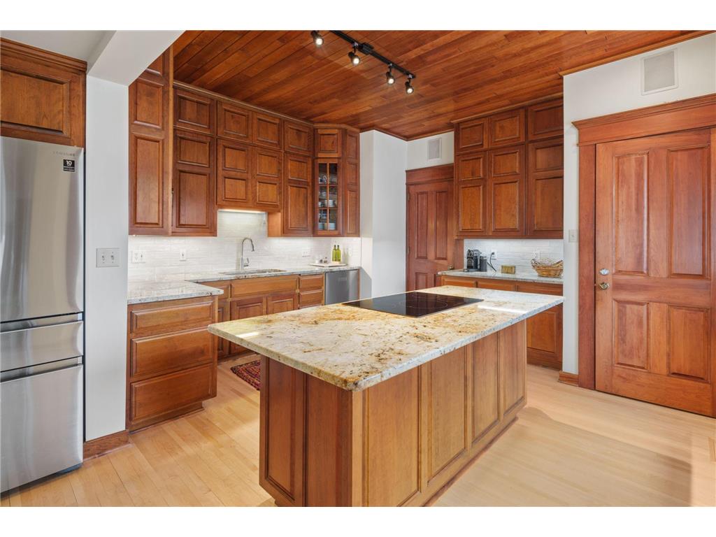 1767 Fremont Avenue S Minneapolis MN 55403 6696555 image23