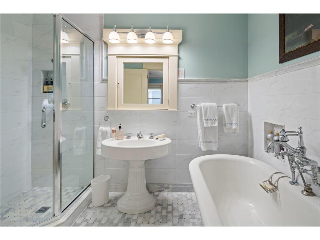 1767 Fremont Avenue S Minneapolis MN 55403 6696555 image48