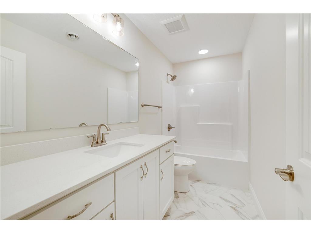 17679 Empire Trail Lakeville MN 55044 7035968 image32