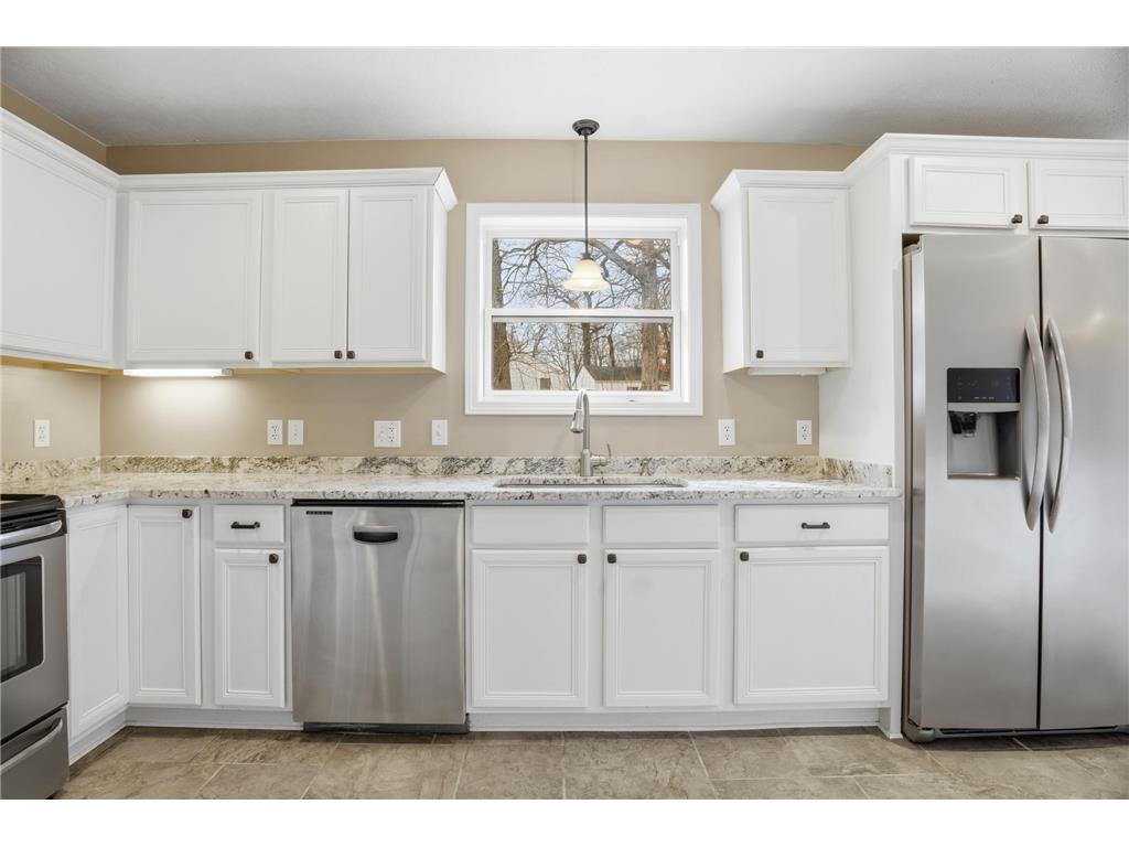 1768 Beach Drive SE Forest Lake MN 55025 - Forest 7033839 image10