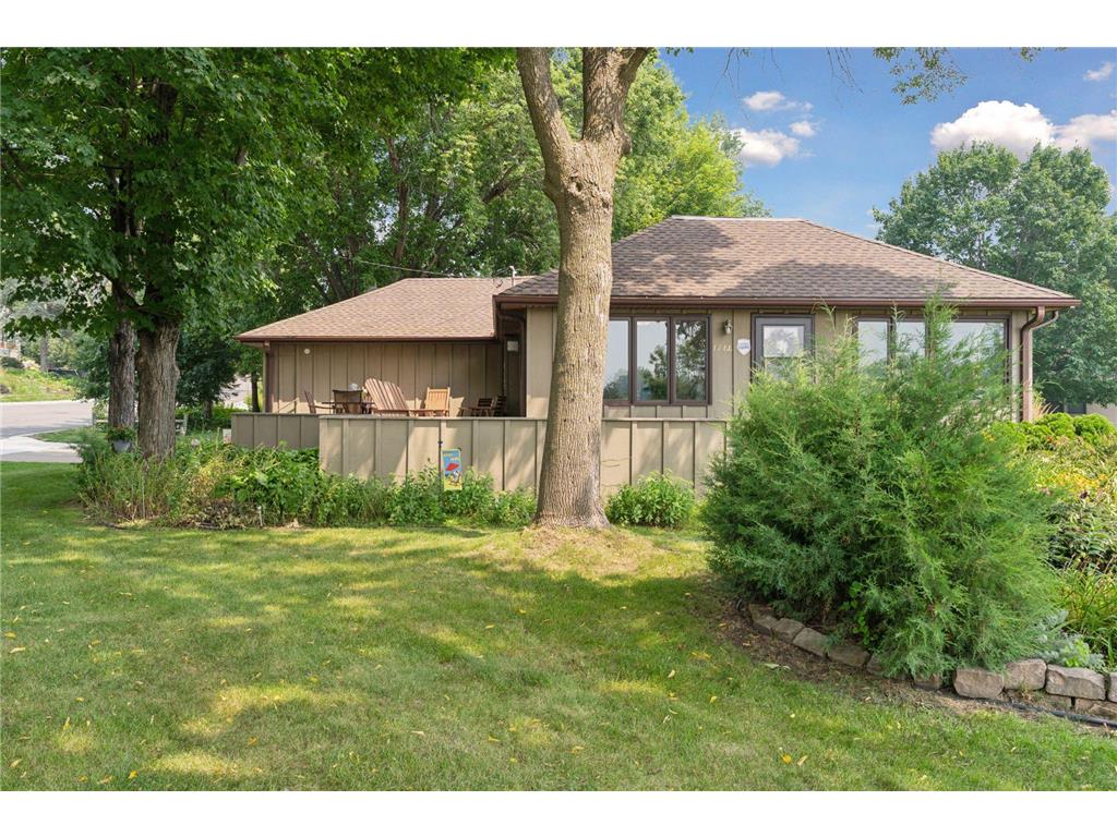 1768 E Shore Drive Maplewood MN 55109 - Phalen 6765094 image1