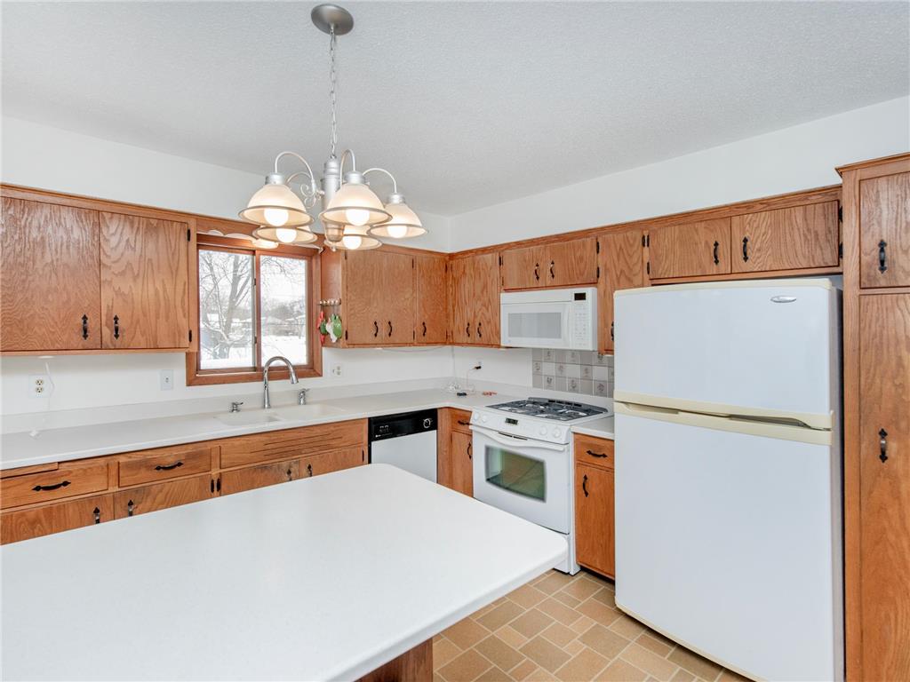 1769 Serpentine Drive Eagan MN 55122 7025100 image11