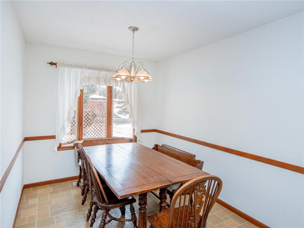 1769 Serpentine Drive Eagan MN 55122 7025100 image9