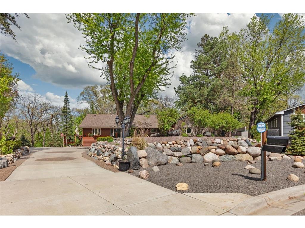 177 Beaumont Court Apple Valley MN 55124 7066015 image2