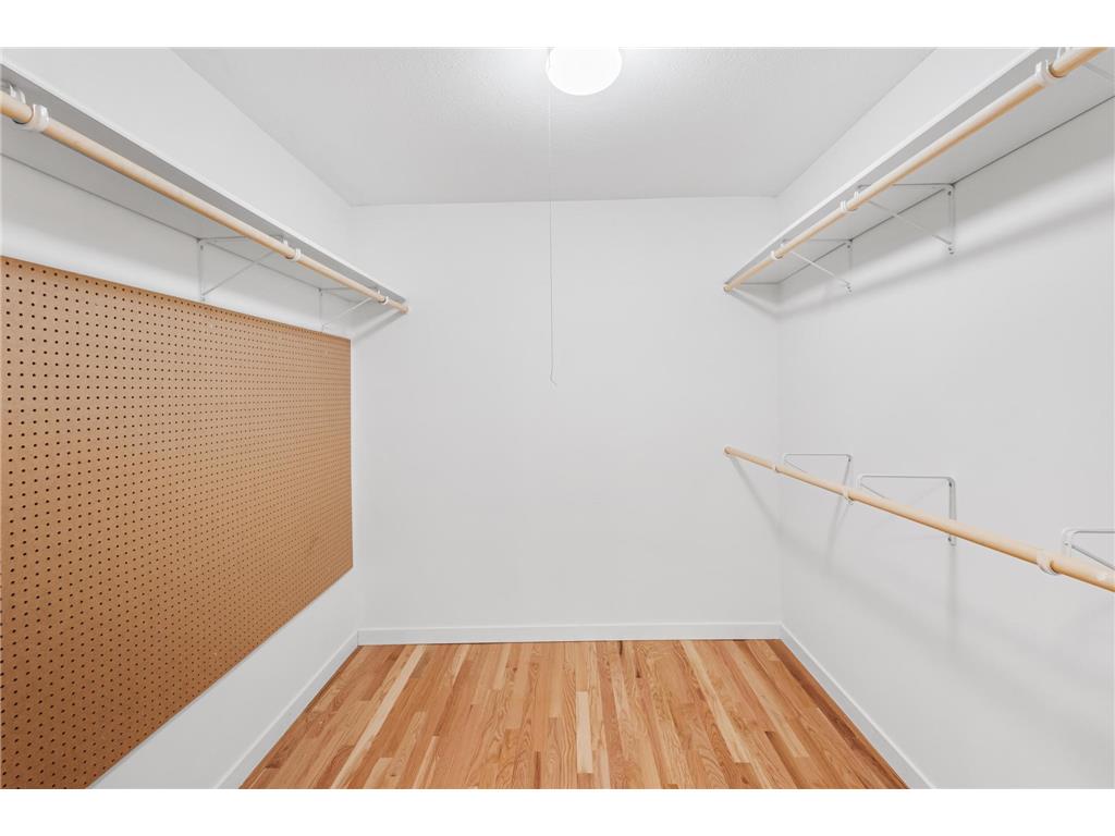 1770 Bryant Avenue S #301 Minneapolis MN 55403 7004922 image20