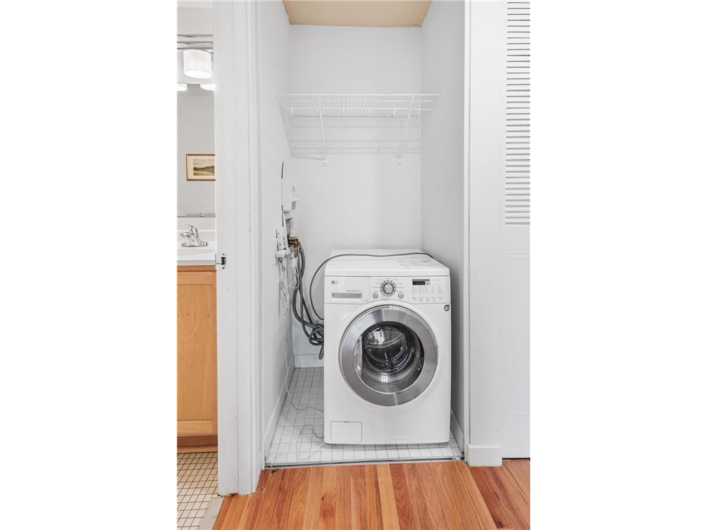 1770 Bryant Avenue S #301 Minneapolis MN 55403 7004922 image26