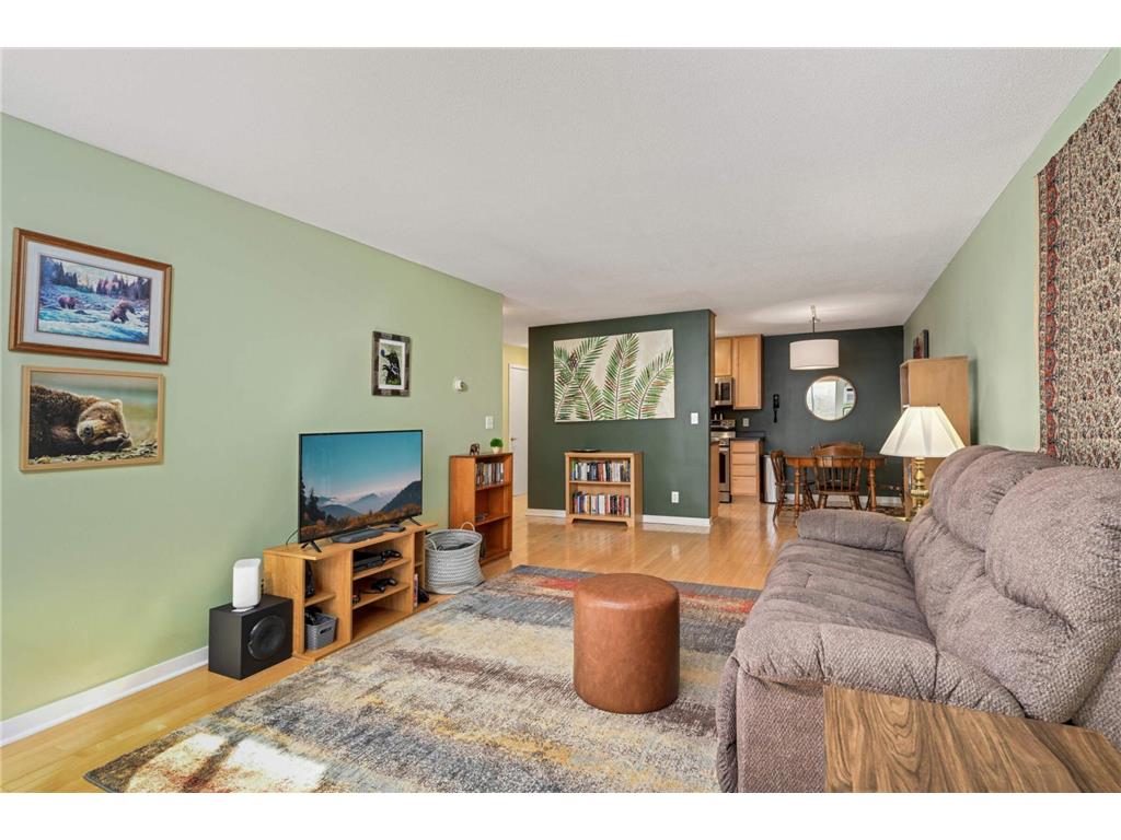 1770 Bryant Avenue S #303 Minneapolis MN 55403 6684120 image1