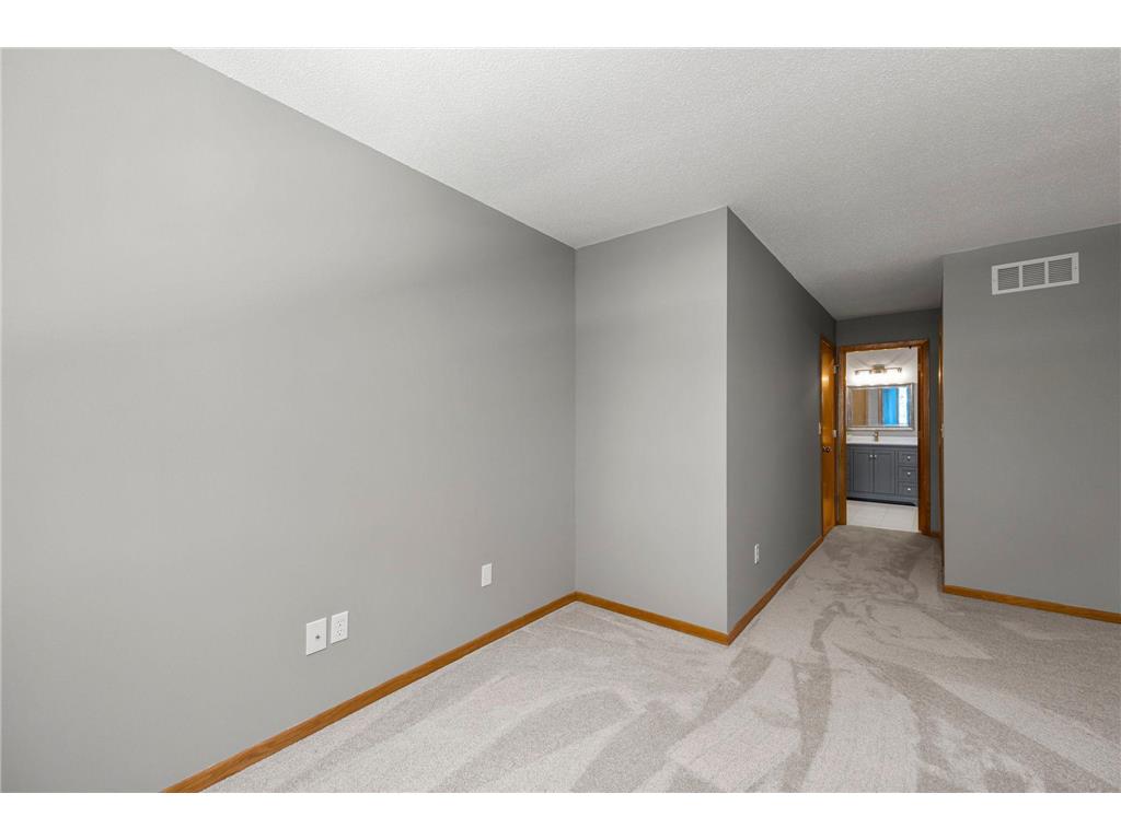 1770 Donegal Drive #6 Woodbury MN 55125 7035510 image19