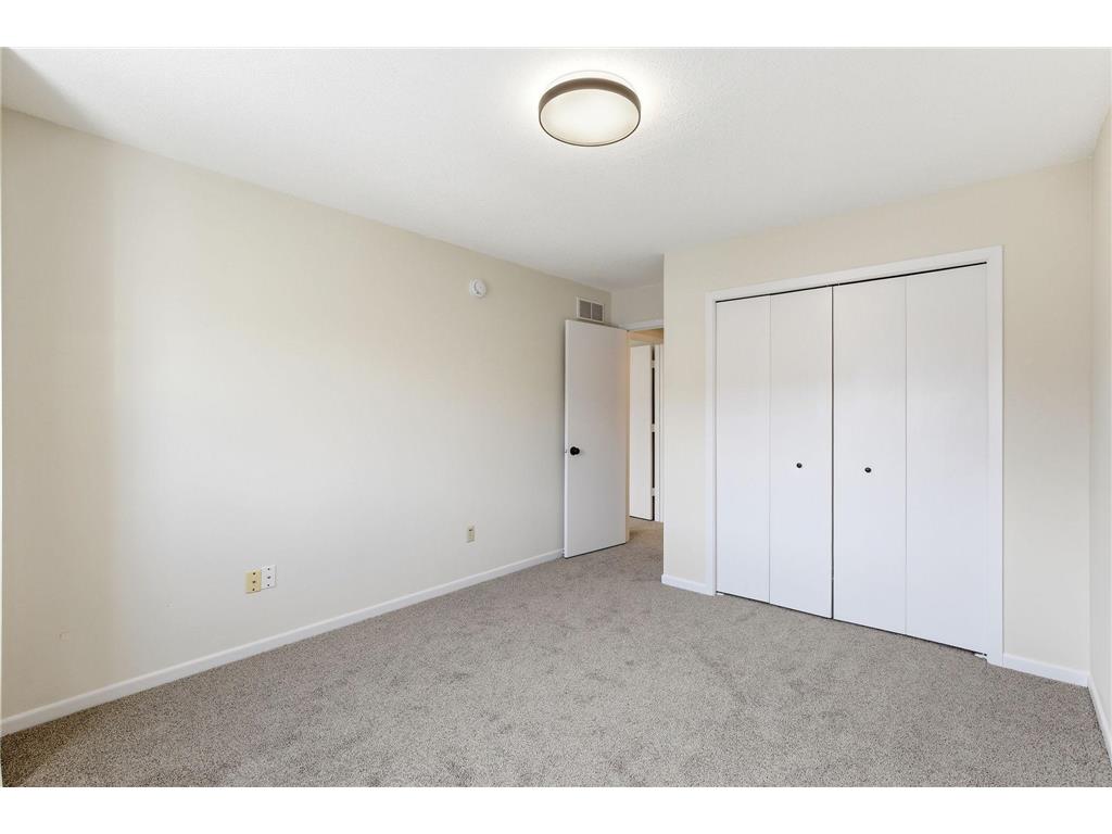 1770 Donegal Drive #8 Woodbury MN 55125 7060764 image15