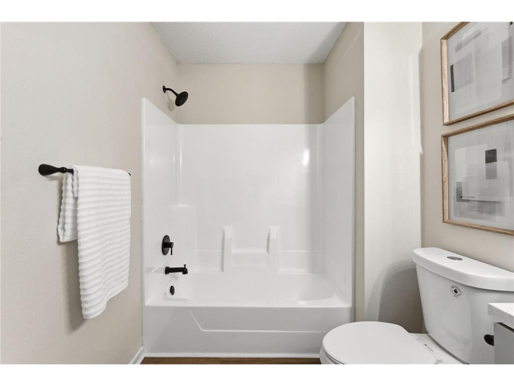 1770 Donegal Drive #8 Woodbury MN 55125 7060764 image18