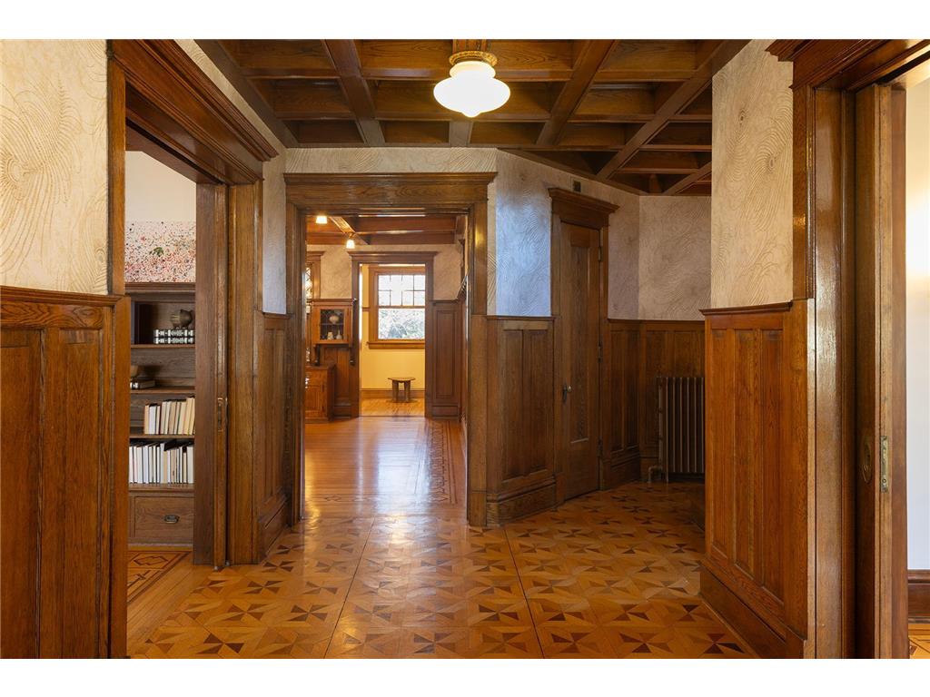 1770 Knox Avenue S Minneapolis MN 55403 6623098 image15