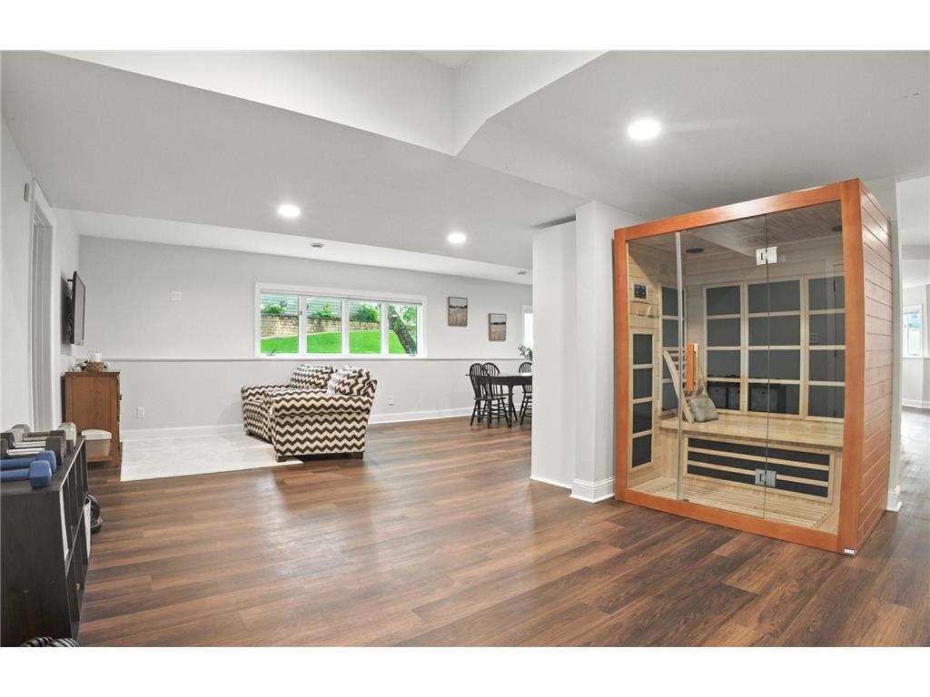 17702 Layton Court Lakeville MN 55044 MLS: 6712662 Edina Realty