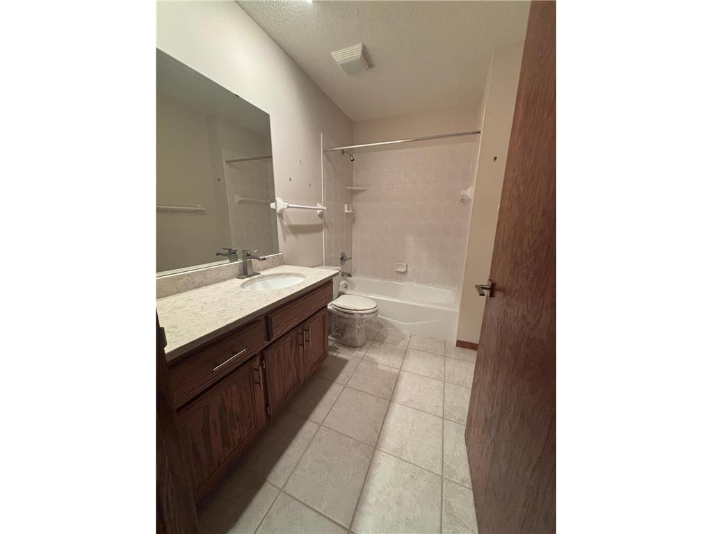 17703 Landmark Court Lakeville MN 55044 7057927 image46