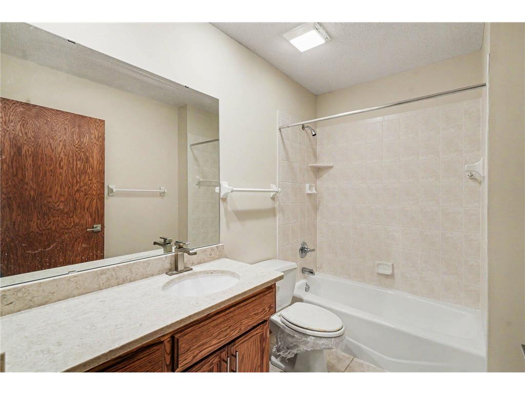 17703 Landmark Court Lakeville MN 55044 7100458 image30