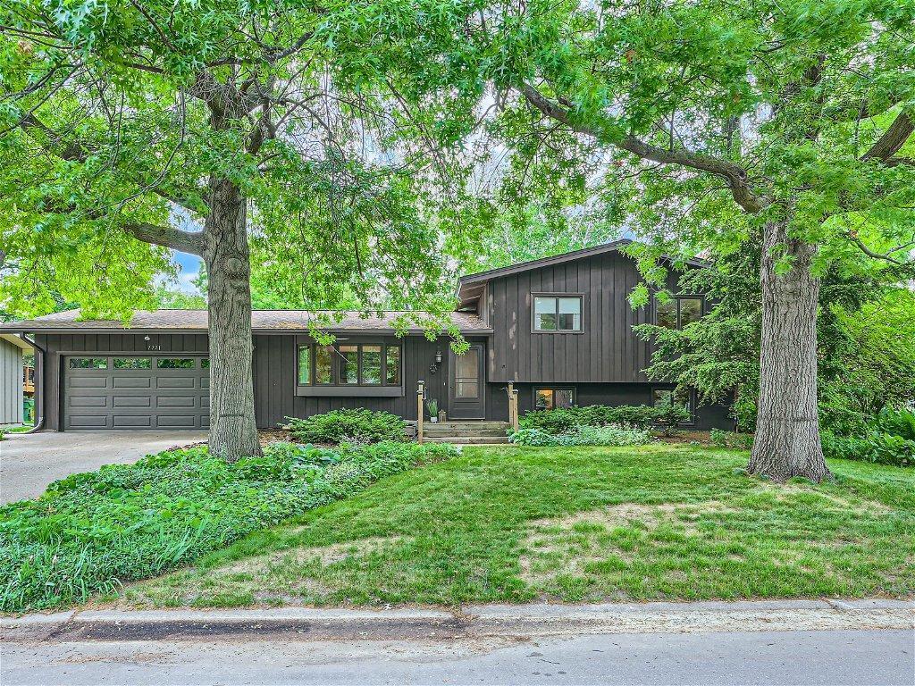 1771 Lindig Street, Falcon Heights, MN 55113 MLS 6365191 Edina Realty