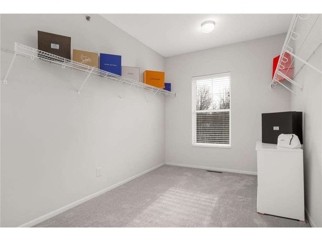 17710 Valley Cove Court Deephaven MN 55391 7001372 image22