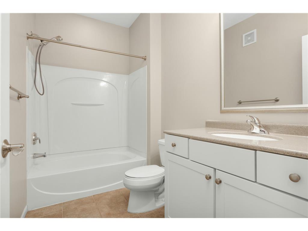 17710 Valley Cove Court Deephaven MN 55391 7001372 image28