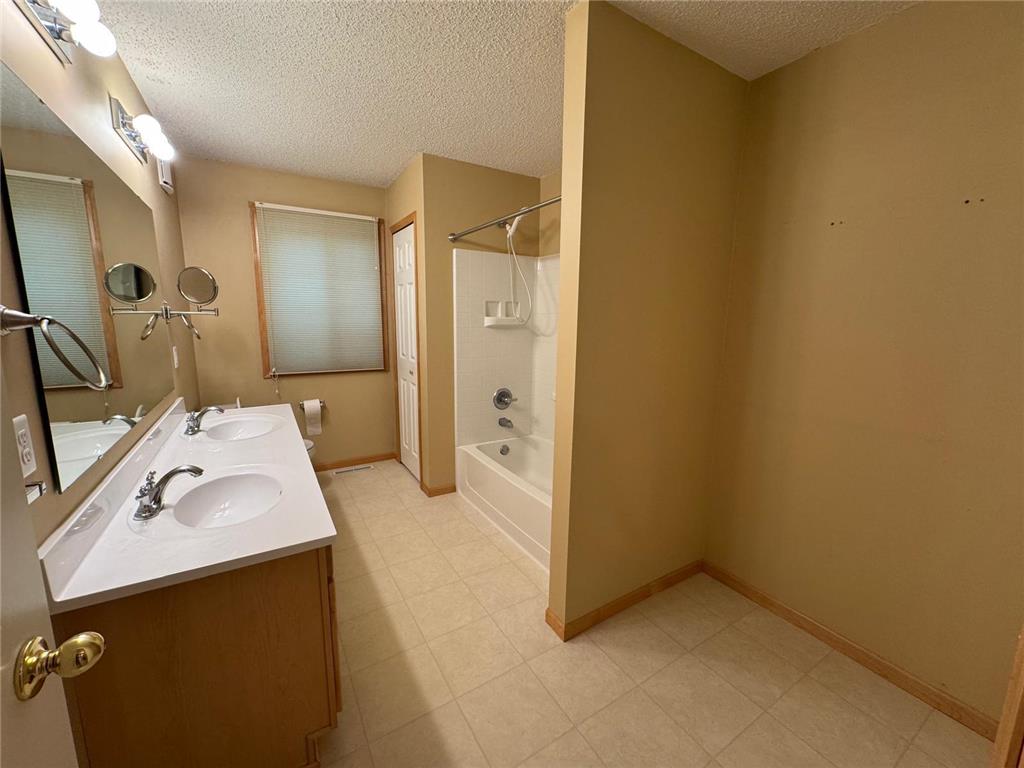 17713 96th Avenue N Maple Grove MN 55311 7080150 image9