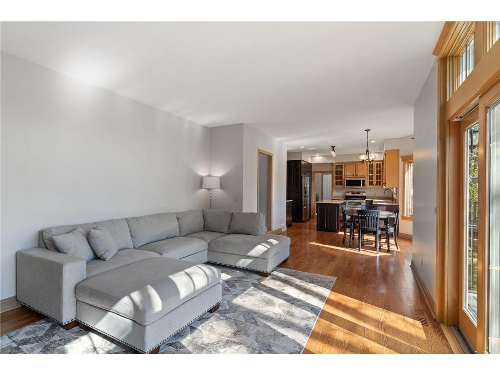 17718 Kingsway Path Lakeville MN 55044 7056001 image17