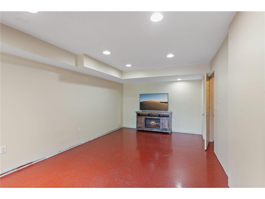 17718 Kingsway Path Lakeville MN 55044 7056001 image29