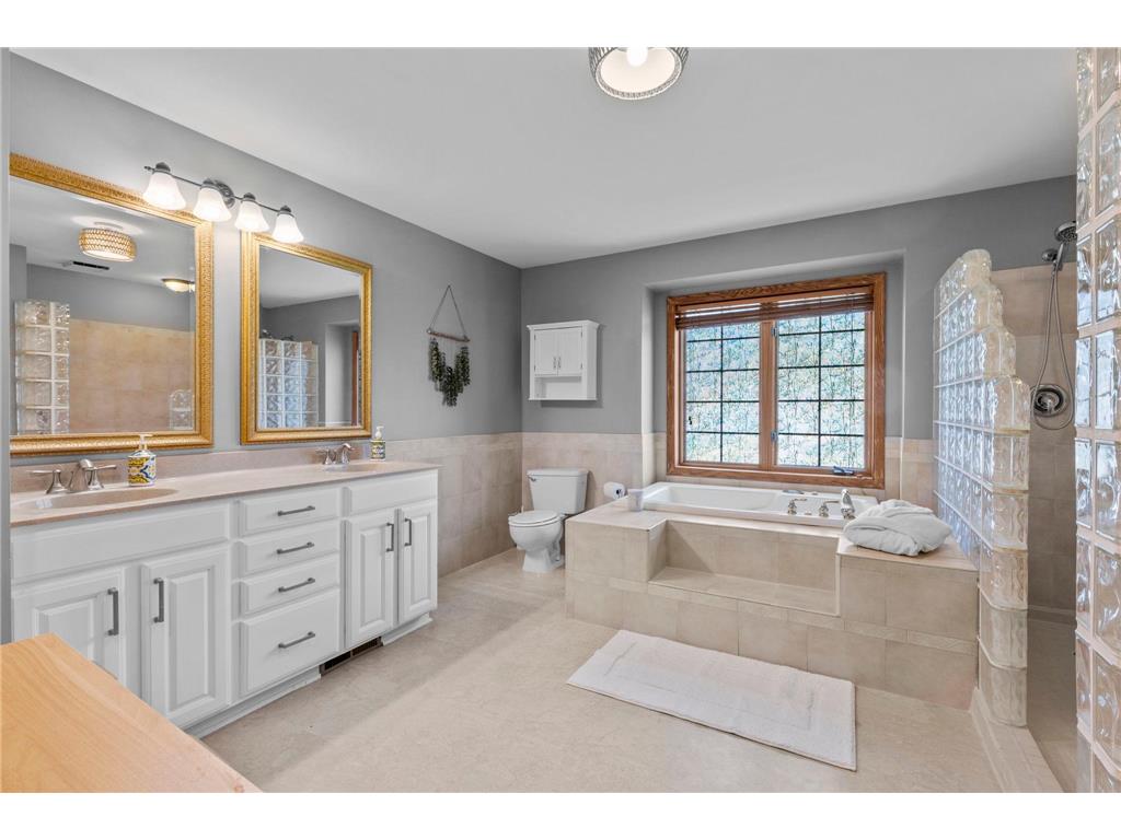 1772 Brighton Trail Woodbury MN 55125 7062557 image14
