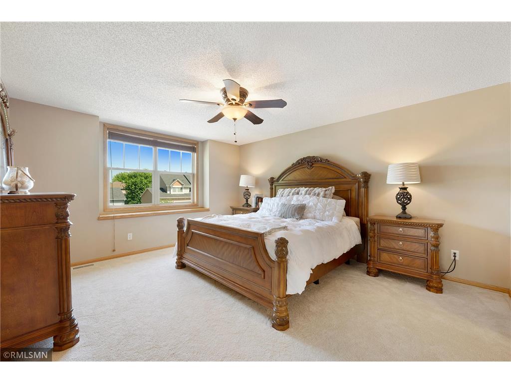 1774 Fox Run Shakopee MN 55379 7080689 image24