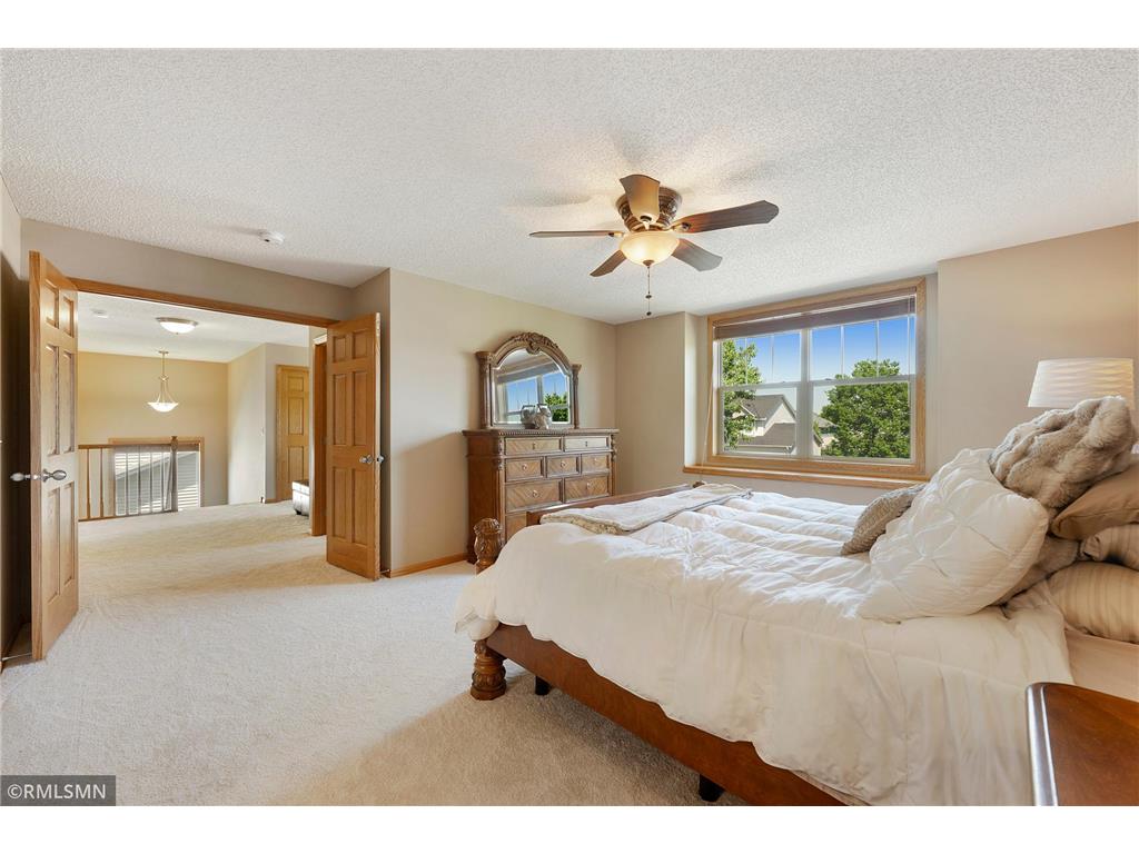1774 Fox Run Shakopee MN 55379 7080689 image25