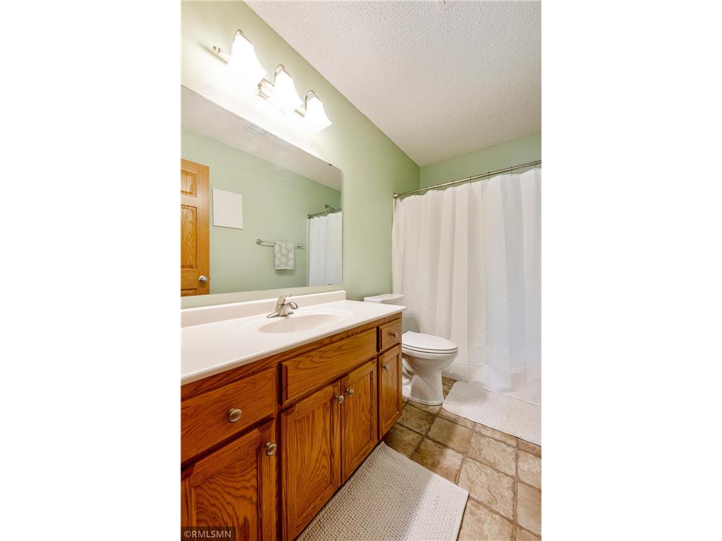 1774 Fox Run Shakopee MN 55379 7080689 image33