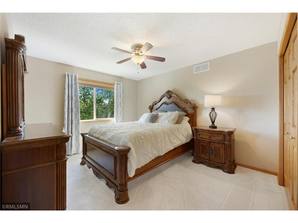 1774 Fox Run Shakopee MN 55379 7080689 image37