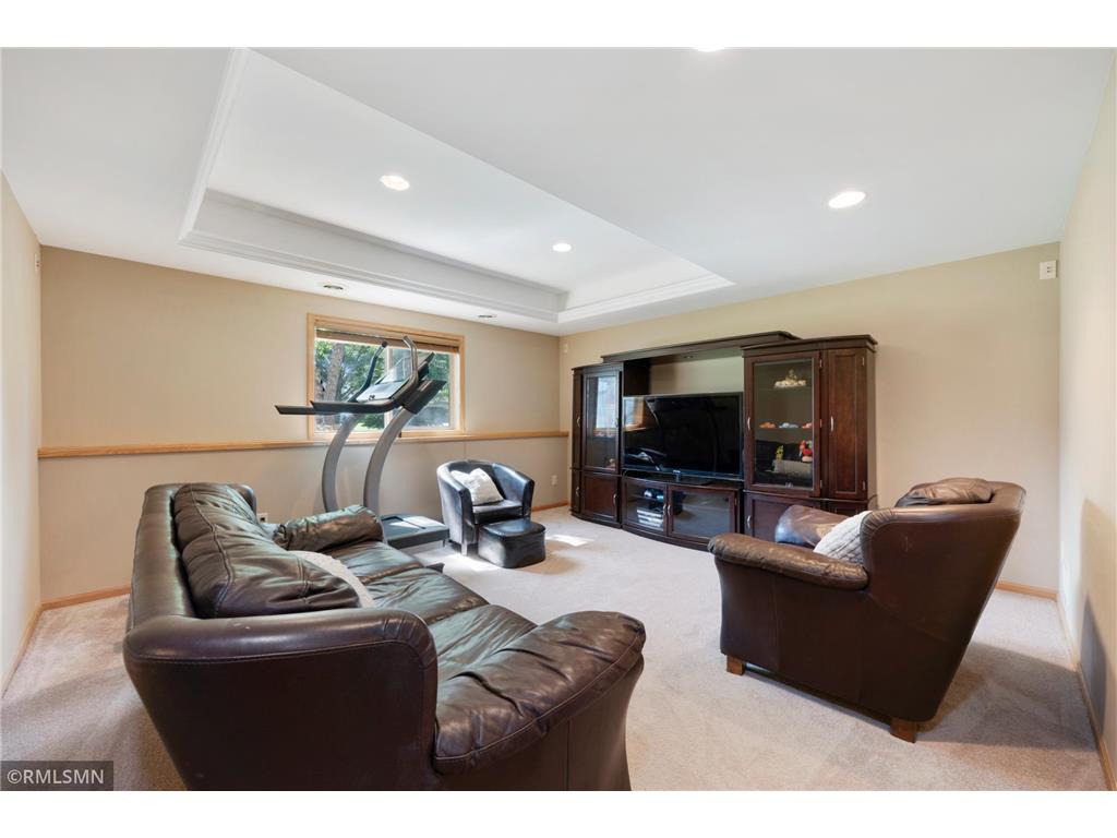 1774 Fox Run Shakopee MN 55379 7080689 image39