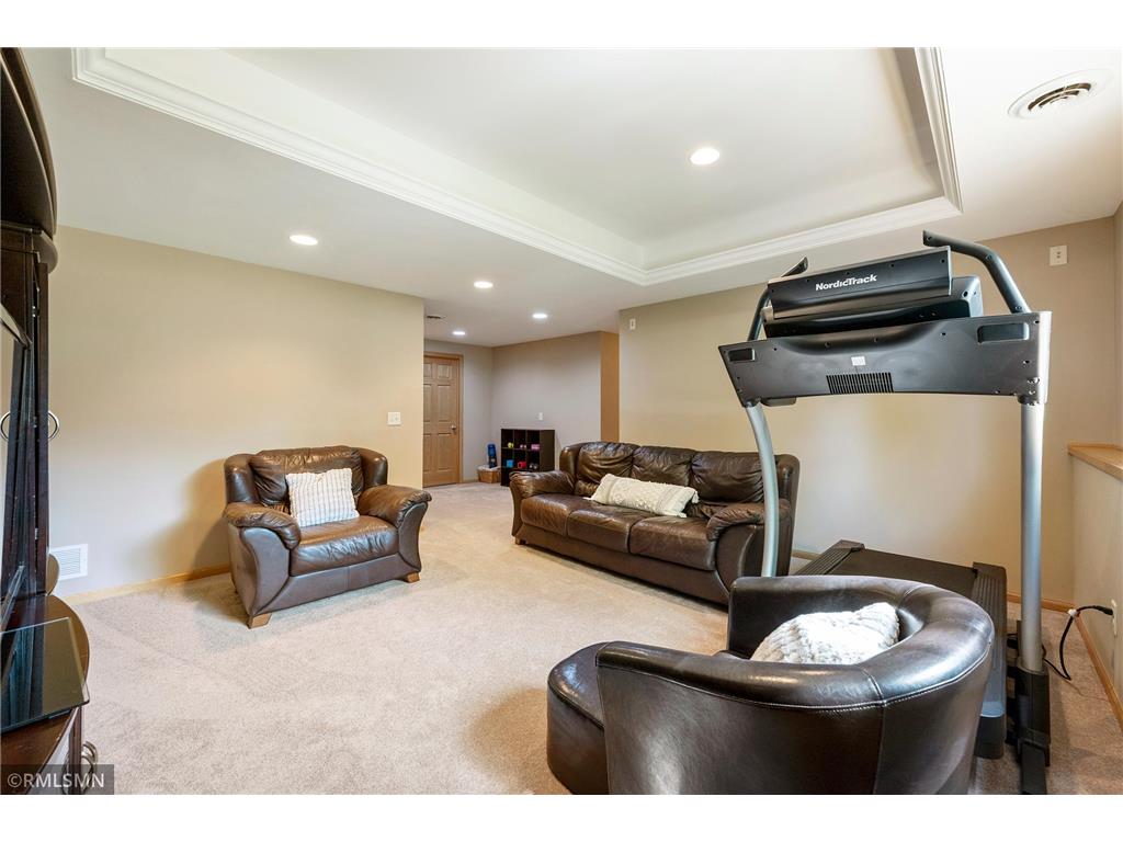 1774 Fox Run Shakopee MN 55379 7080689 image40