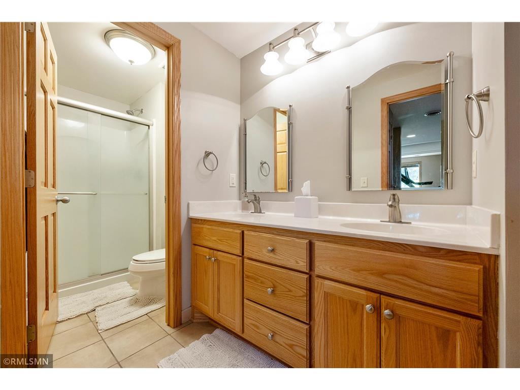 1774 Fox Run Shakopee MN 55379 7080689 image43