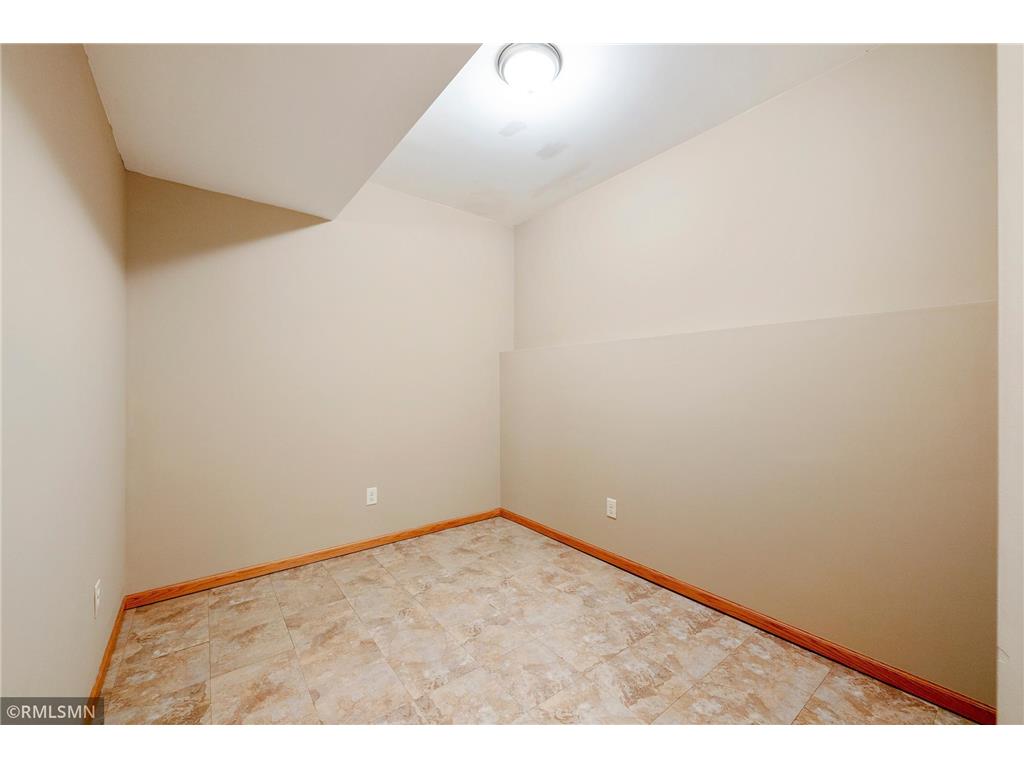1774 Fox Run Shakopee MN 55379 7080689 image46