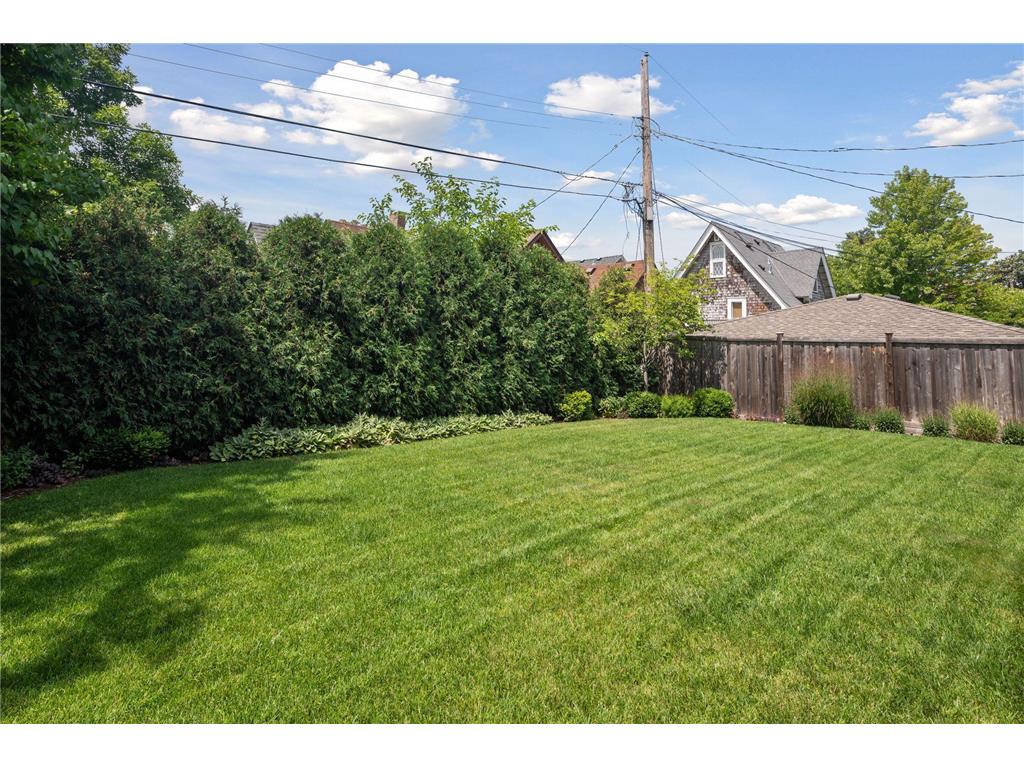 1774 Girard Avenue S Minneapolis MN 55403 7026023 image58