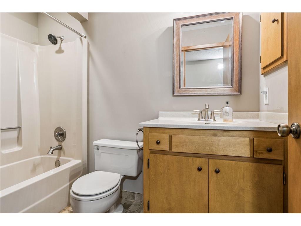 1775 Lexington Avenue S #19 Lilydale MN 55118 7056664 image32