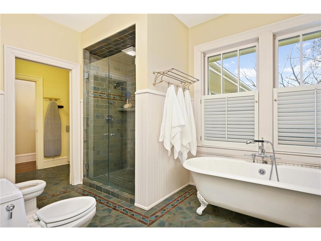 1776 Knox Avenue S Minneapolis MN 55403 6731610 image18