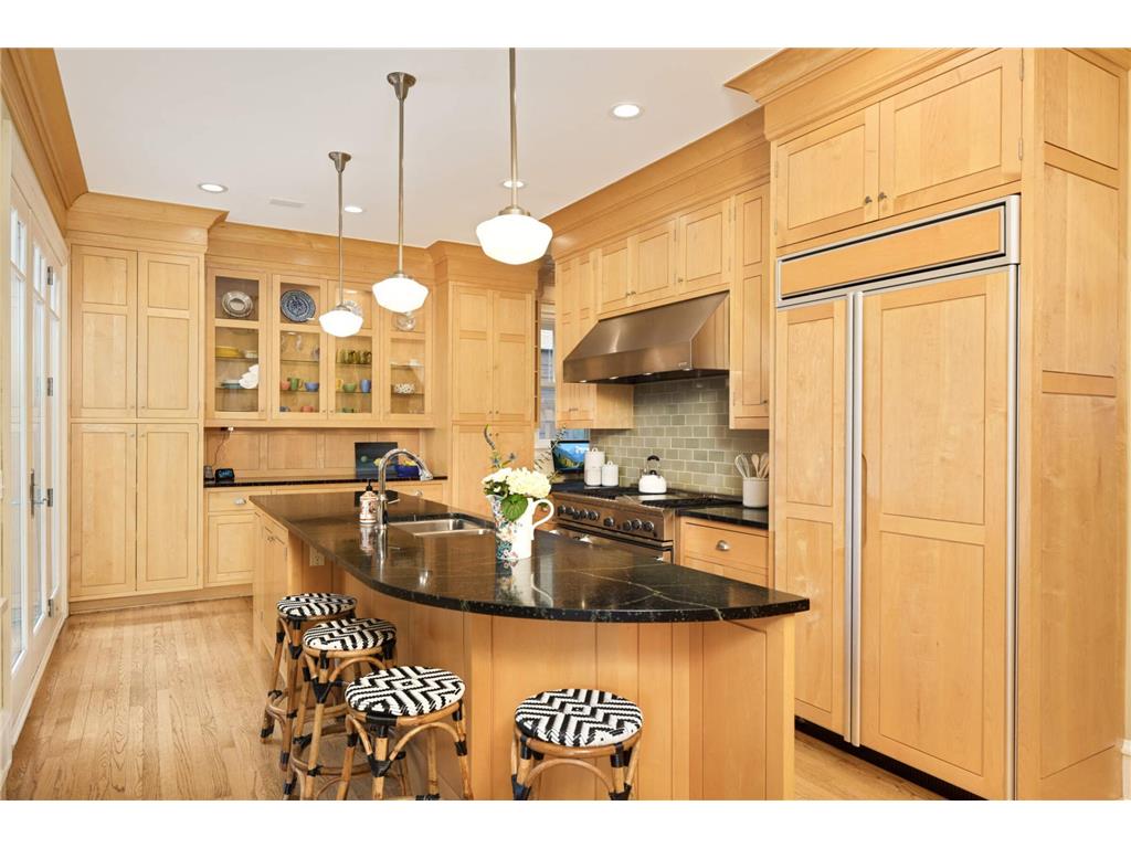 1776 Knox Avenue S Minneapolis MN 55403 6731610 image4