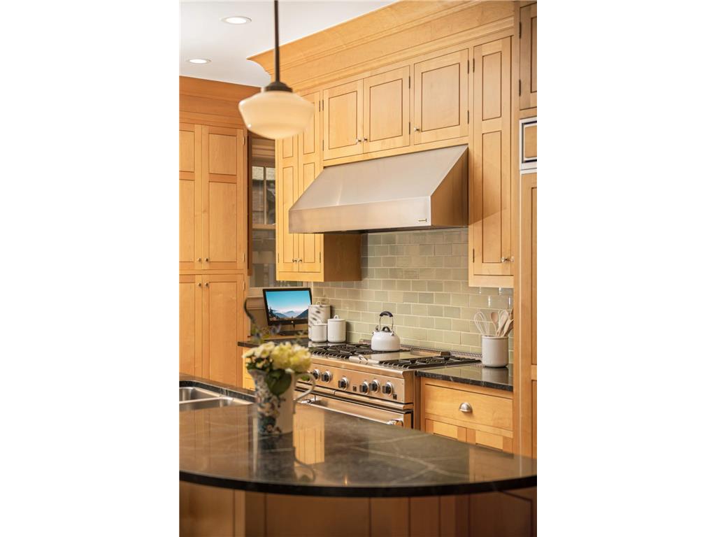 1776 Knox Avenue S Minneapolis MN 55403 6731610 image5