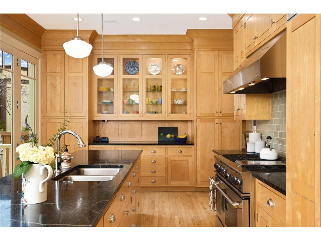 1776 Knox Avenue S Minneapolis MN 55403 6731610 image7