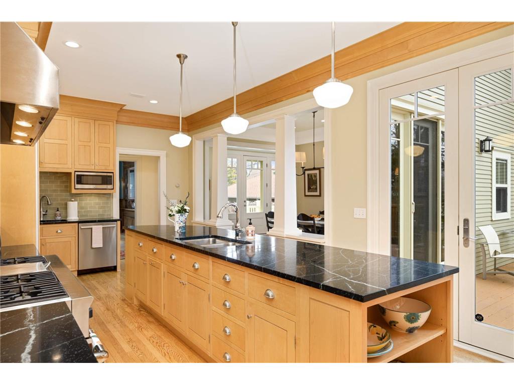 1776 Knox Avenue S Minneapolis MN 55403 6731610 image8