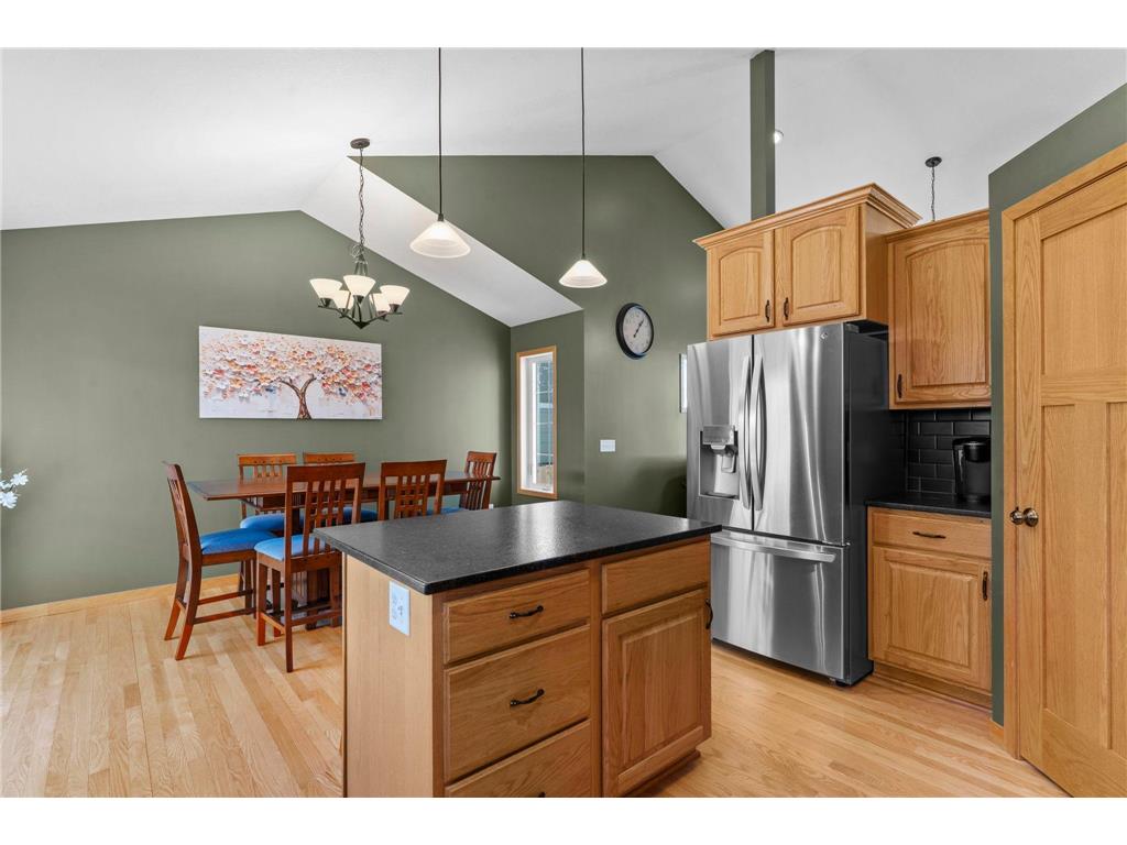 1776 McMenemy Street Maplewood MN 55117 7050607 image11