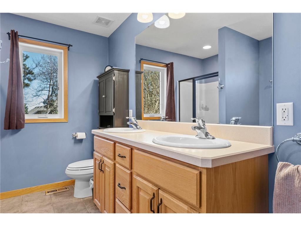1776 McMenemy Street Maplewood MN 55117 7050607 image15
